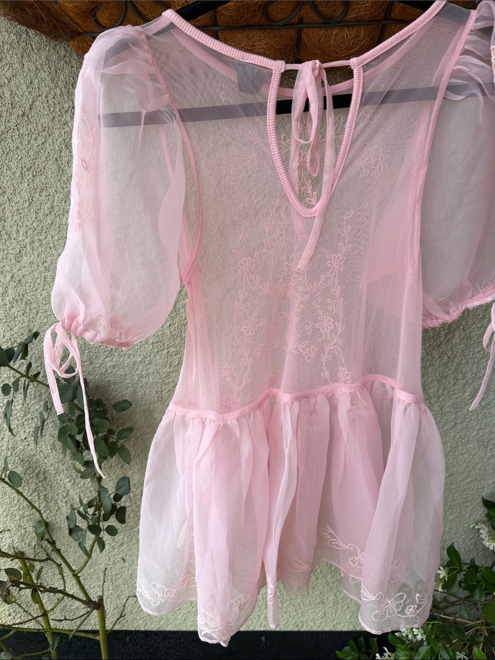 Anthropologie Pink Embroidered Sheer Mesh peplum Top NWOT Size S - Picture 6 of 8